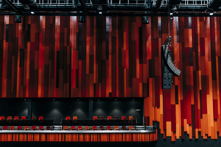 JBL VTX A8 gives new £48m Swansea Arena punch and flexibility