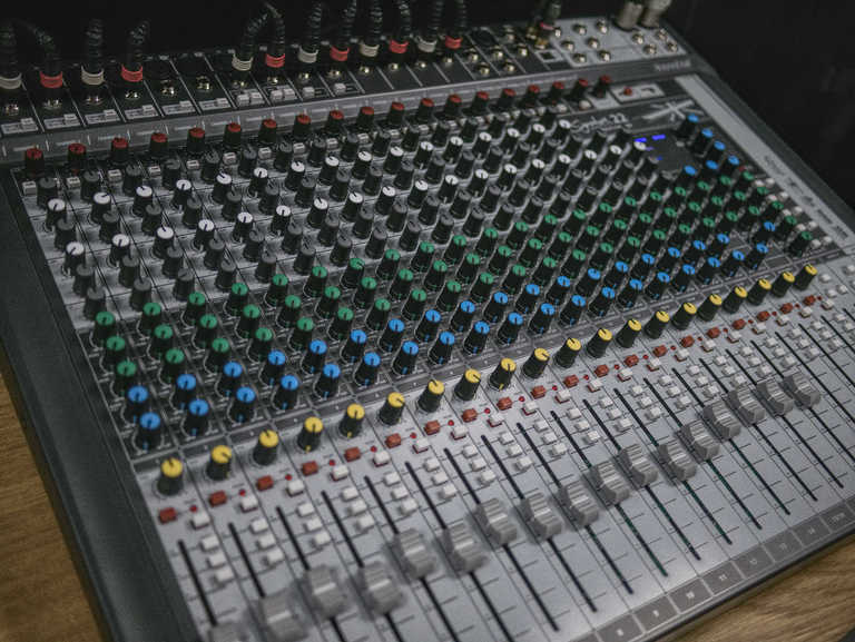 Our guide to the Soundcraft Signature 12MTK & 22MTK consoles