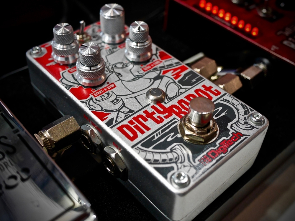 DigiTech Dirty Robot Mini Synth effects pedal now available   From